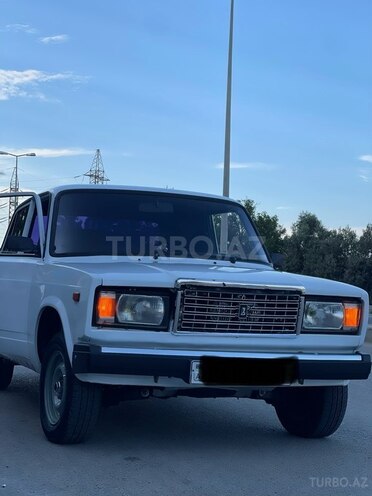 LADA (VAZ) 2107-1