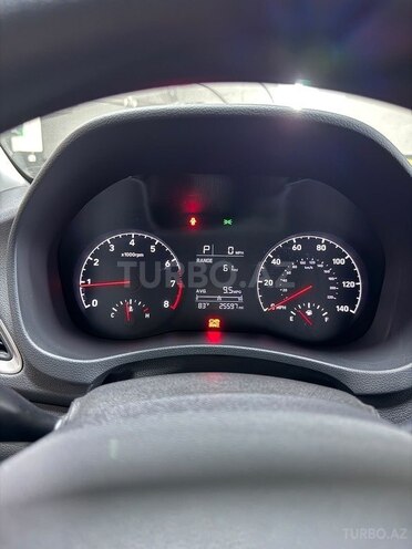 Hyundai Accent-9