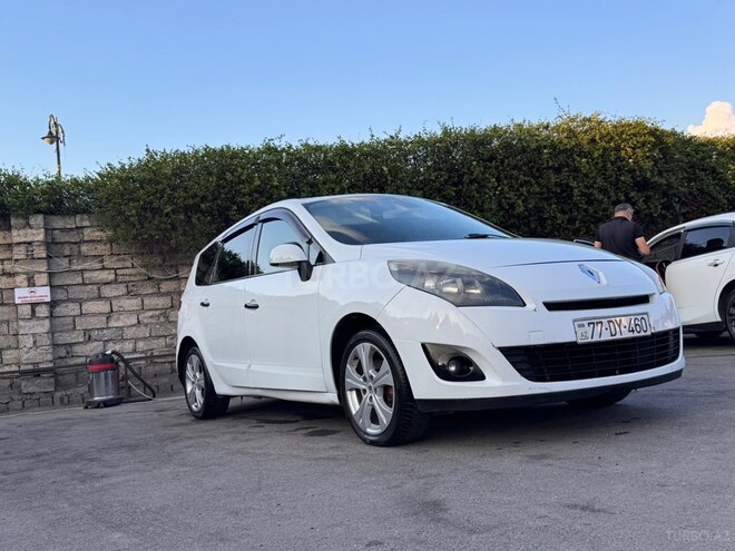 Renault Grand Scenic-2