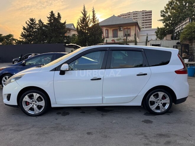 Renault Grand Scenic-3