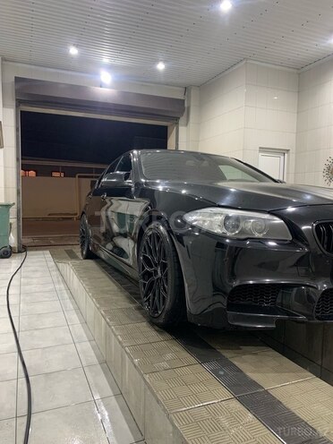 BMW 528-2