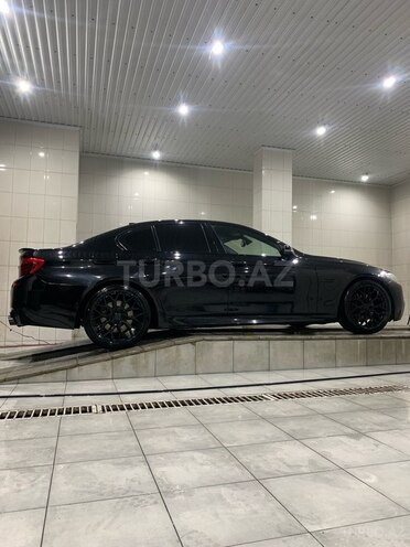 BMW 528-4