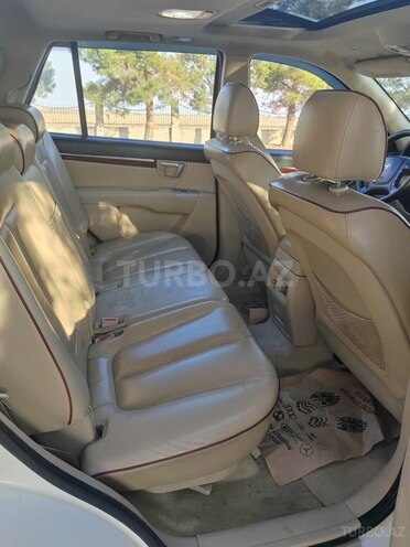 Hyundai Santa Fe-6
