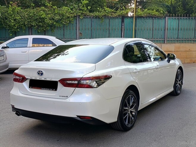 Toyota Camry-7