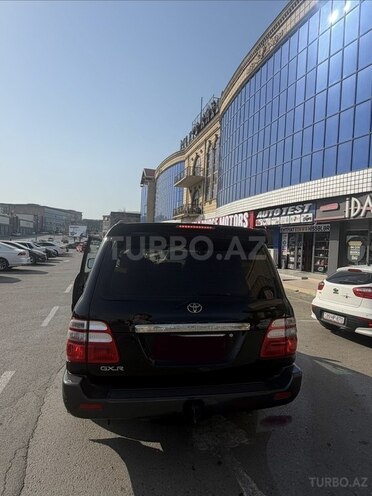 Toyota Land Cruiser-6