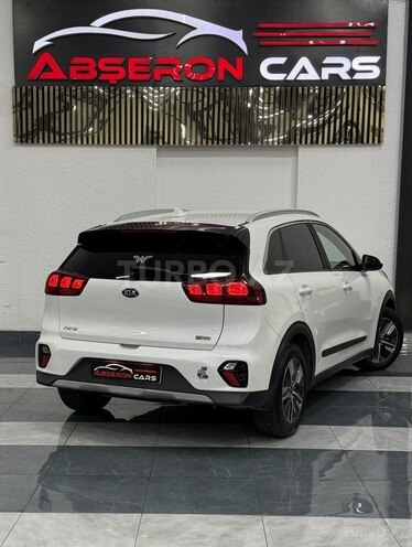 Kia Niro-13