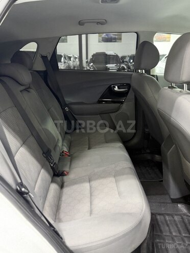 Kia Niro-21