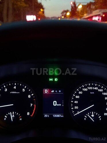 Hyundai Tucson-10