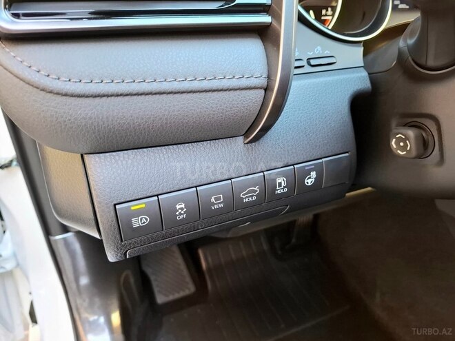 Toyota Camry-16