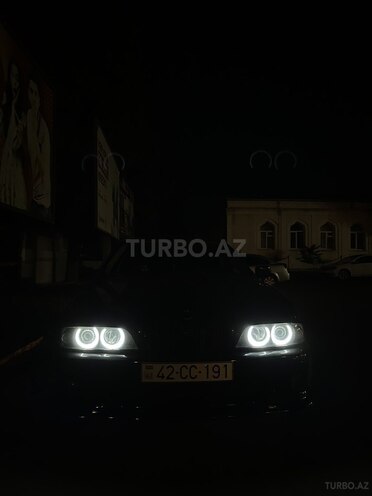 BMW 320-3