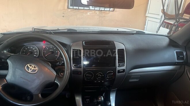 Toyota Land Cruiser Prado-14