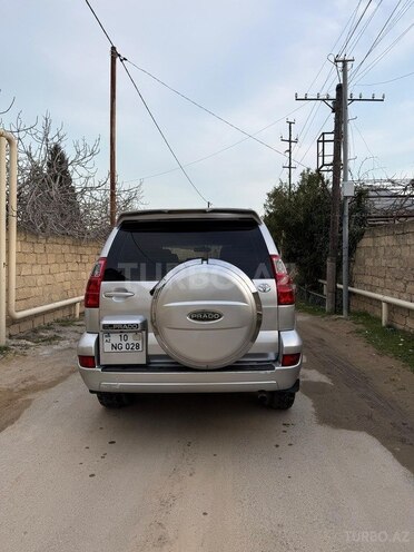 Toyota Land Cruiser Prado-4