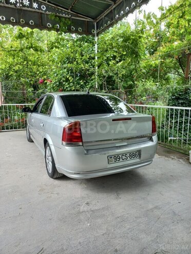 Opel Vectra-11