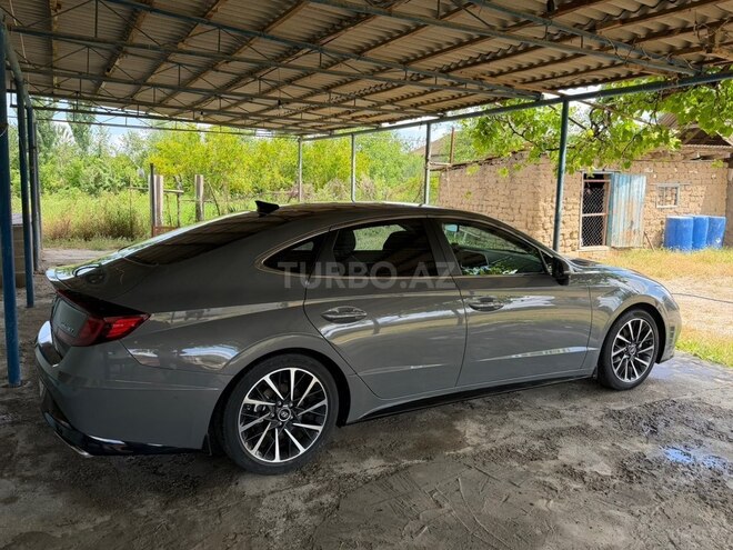 Hyundai Sonata-5