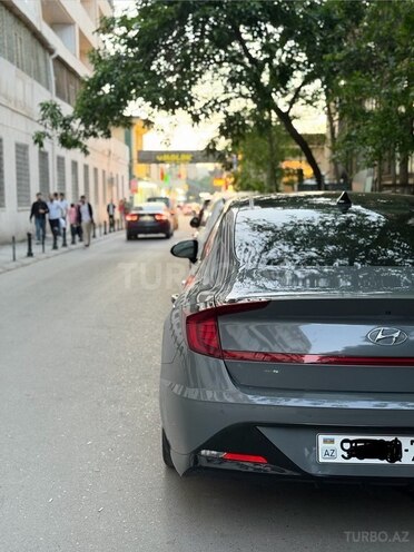 Hyundai Sonata-8