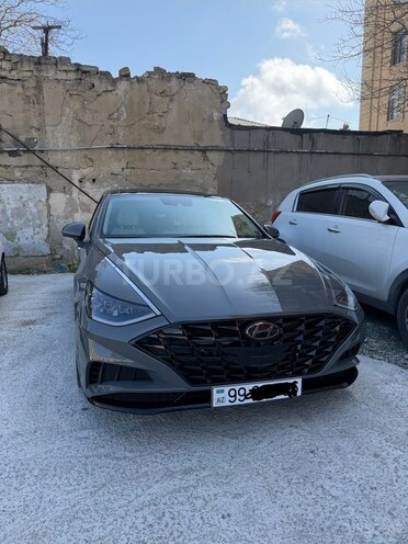 Hyundai Sonata-1