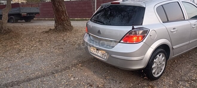 Opel Astra-12
