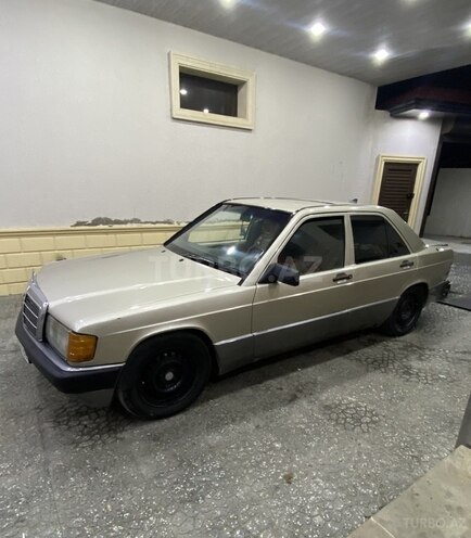 Mercedes 190-3