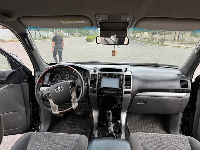 Toyota Land Cruiser Prado-9