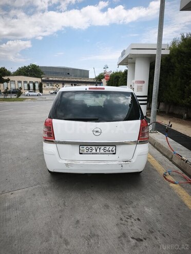 Opel Zafira-3