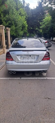Mercedes E 270-2
