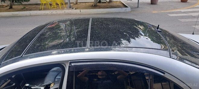 Mercedes E 270-8
