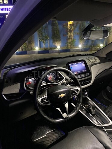 Chevrolet Onix-2