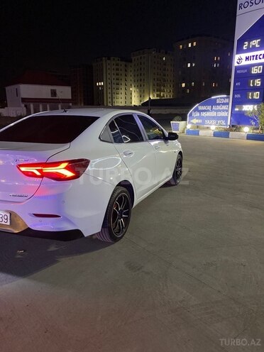 Chevrolet Onix-6