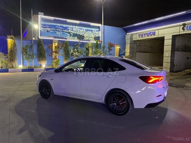 Chevrolet Onix-5
