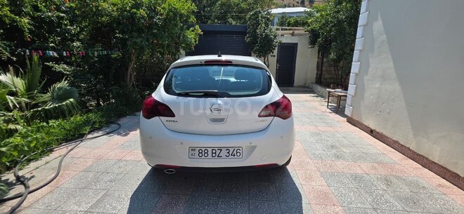 Opel Astra-3