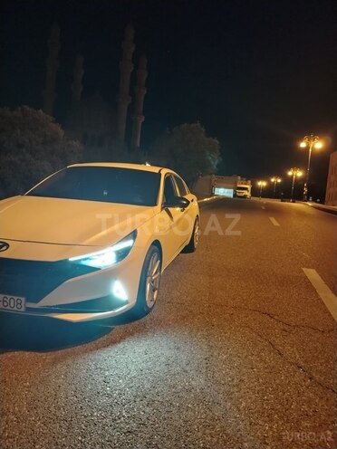Hyundai Elantra-5