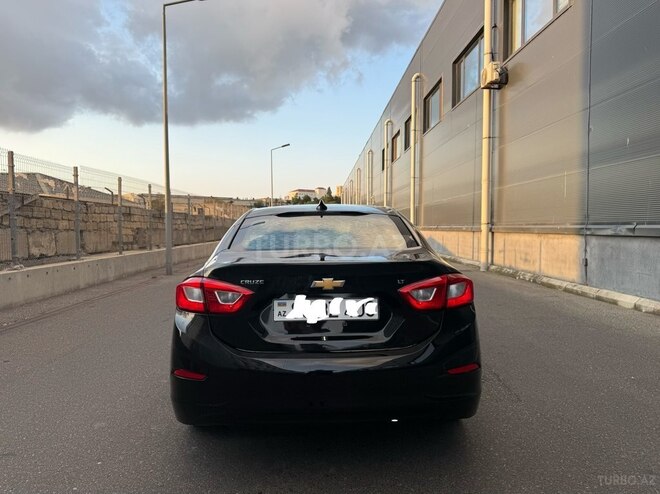 Chevrolet Cruze-8