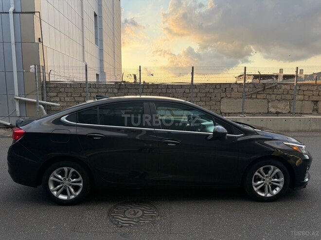 Chevrolet Cruze-6