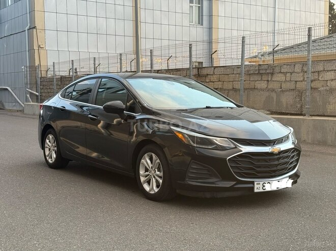 Chevrolet Cruze-11