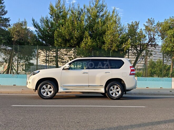 Toyota Land Cruiser Prado-9