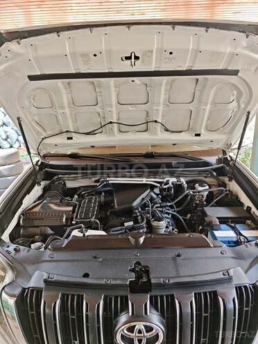 Toyota Land Cruiser Prado-3
