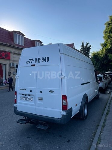 Ford Transit-4