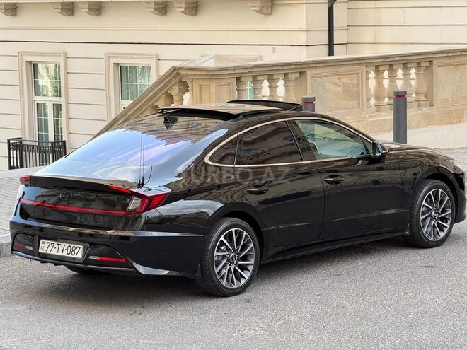 Hyundai Sonata-6