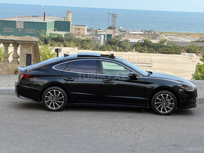 Hyundai Sonata-8