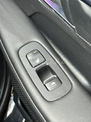 Hyundai Sonata-16