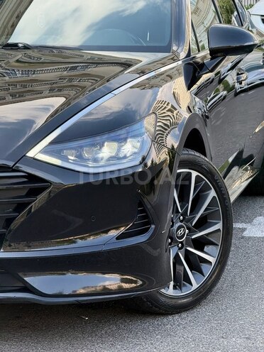 Hyundai Sonata-13