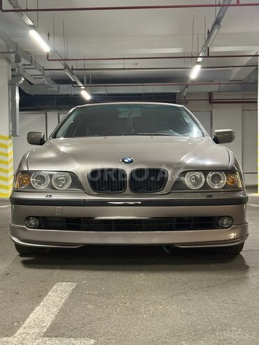 BMW 528-1