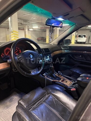 BMW 528-8