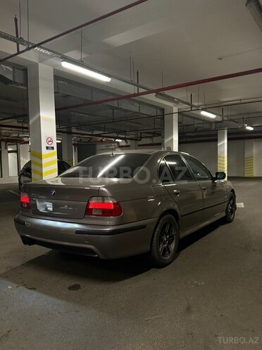 BMW 528-4