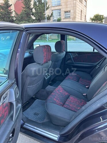Mercedes E 230-15