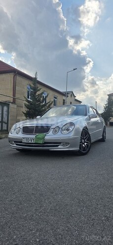 Mercedes E 270-11
