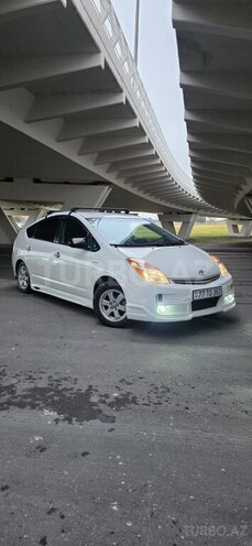 Toyota Prius-3
