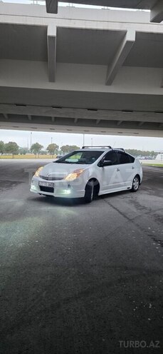 Toyota Prius-5