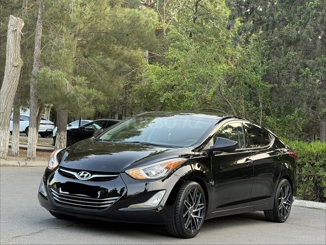 Hyundai Elantra-9