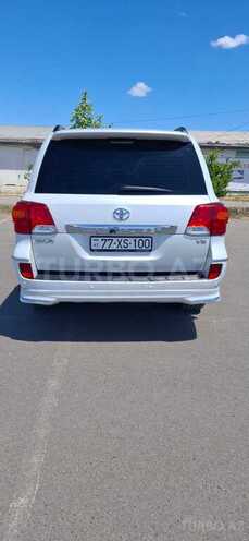 Toyota Land Cruiser-3